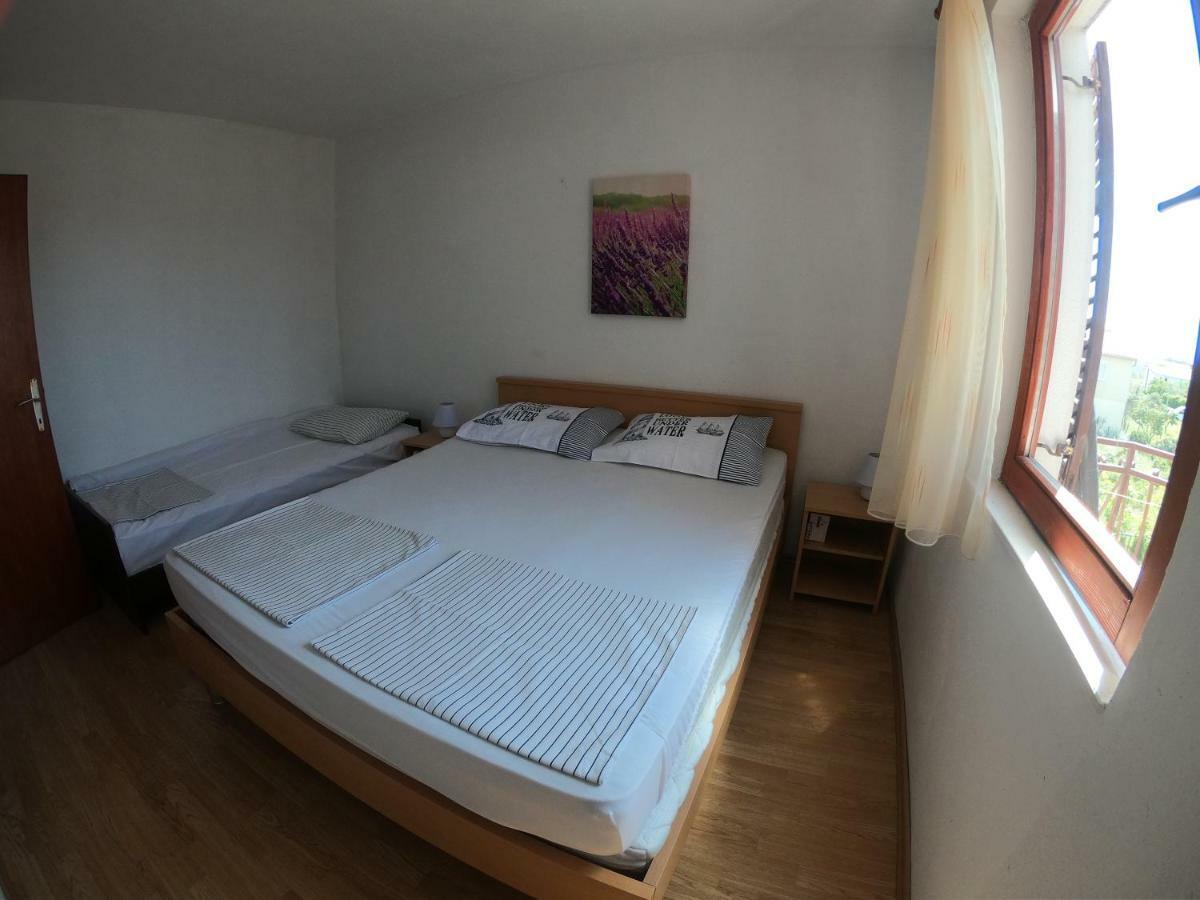 Apartments Delibasic Рогозница Экстерьер фото